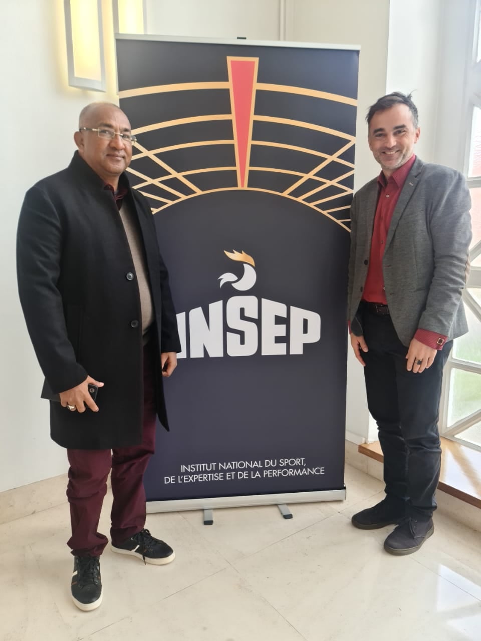 FIHAONAN&rsquo;NY MINISITRY NY TANORA SY NY FANATANJAHANTENA SY NY TOMPON&rsquo;ANDRAIKITRA EO ANIVON&rsquo;NY INSEP PARIS