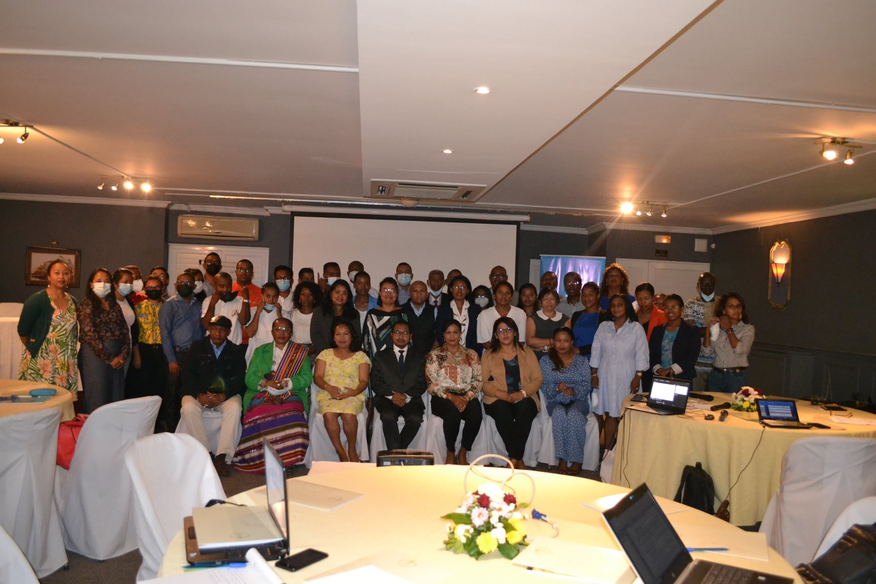 JERI-TODIKIN&rsquo;NY SERASERA HOAN&rsquo;NY FAMPANDROSOANA C4D 2021