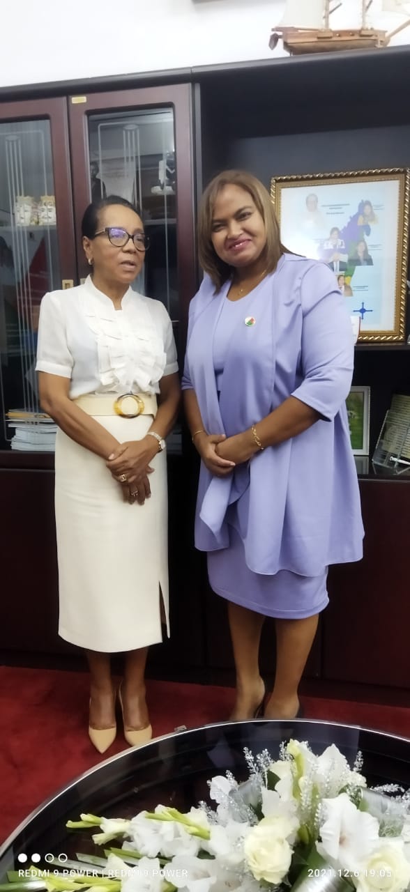 Fitsidihana ara-pomba fanajana ny Filohan&rsquo;ny Antenimierampirenena