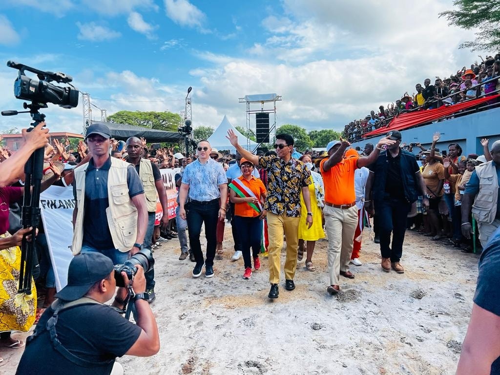 FENOARIVO ATSINANANA : FITOKANANA NY KIANJA MANARA-PENITRA TAO SAHAVOLA