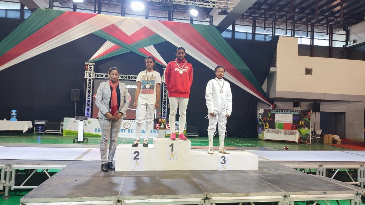 TARANJA ESCRIME: FIADIANA NY TOMPONDAKAN&rsquo;I MADAGASIKARA