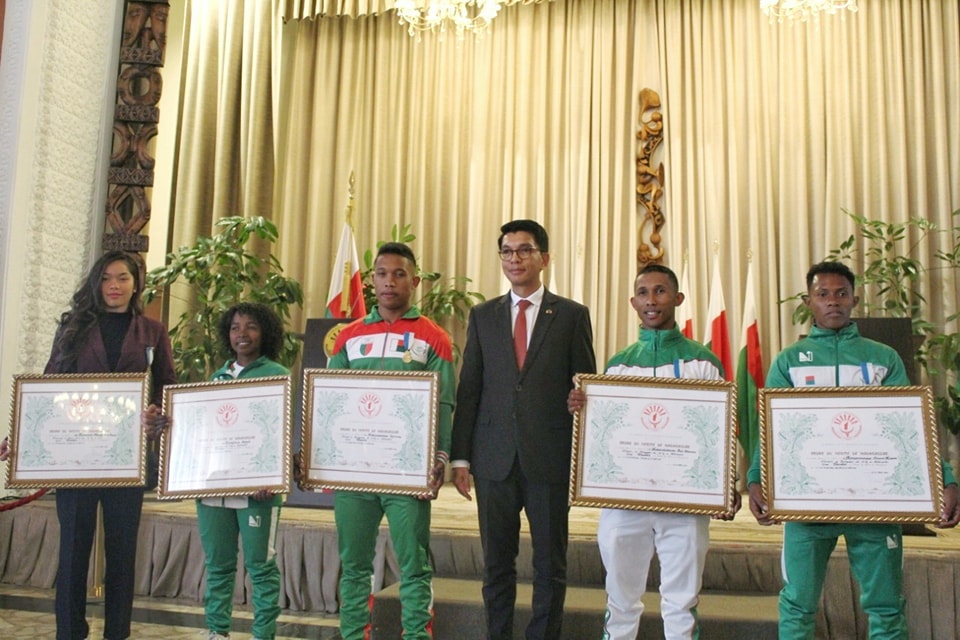 FANOLORANA MARI-BONINAHITRA IREO ATLETA TOMPONDAKAN&rsquo;I AFRIKA EO AMIN&rsquo;NY TARANJA JUDO SY FIBATANA FONJAMBY