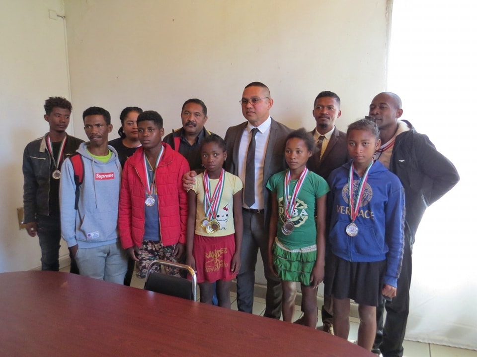 TARANJA ATLETISMA : CATO CLUB BEZAHA