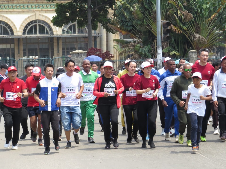 FANKALAZANA NY FAHA 50 TAONA NIORENAN&rsquo;NY FIFANDRAISANA ARA-DIPLOMATIKA CHINE MADAGASCAR