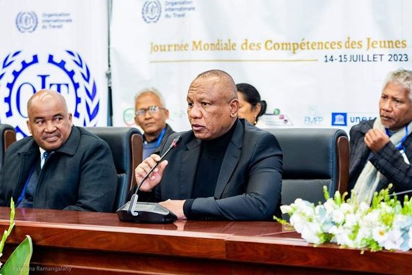 ANDRO IRAISAM-PIRENENA HO AN&rsquo;NY FIZARAN&rsquo;ASA SY TRAIKEFAN&rsquo;NY TANORA