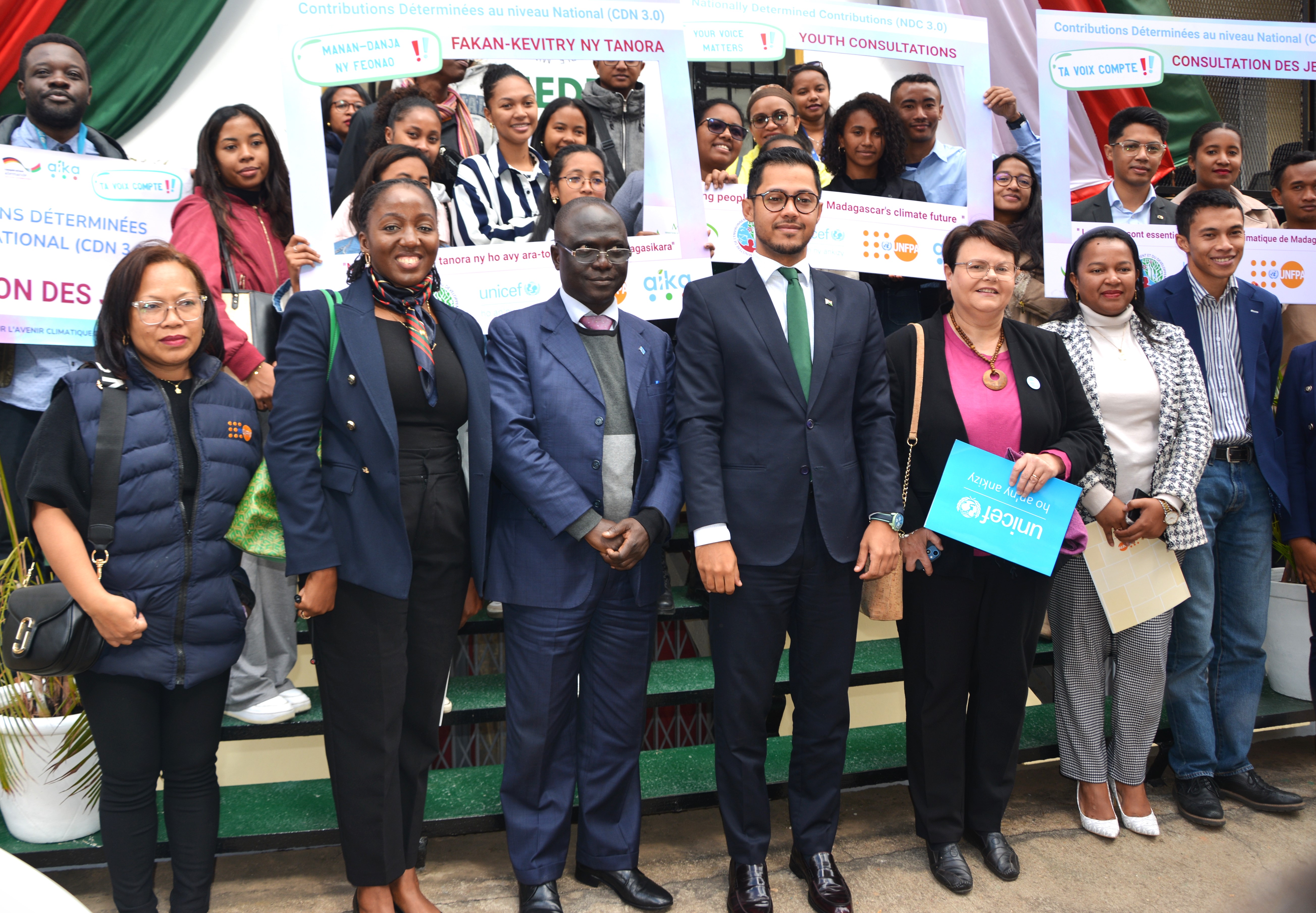 Fakan-kevitra isam-paritra momba ny fandraisan’anjaran’ny tanora amin’ny ady amin’ny fiovaovan’ny toetr’andro sy ny fahasimban’ny tontolo iainana.